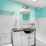 2 Bedroom Cozy In * Ronne