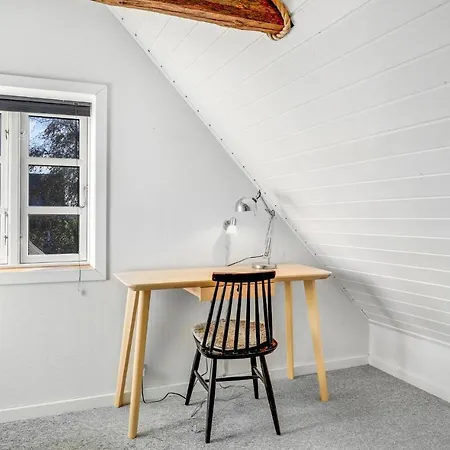 2 Bedroom Awesome In * Ronne