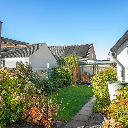 2 Bedroom Awesome In *