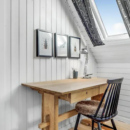 2 Bedroom Awesome In *